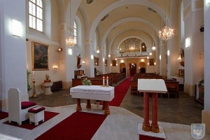 Kostel interiér